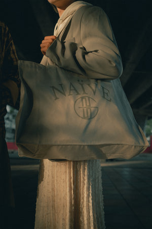 Naïve Essentiel Tote Bag